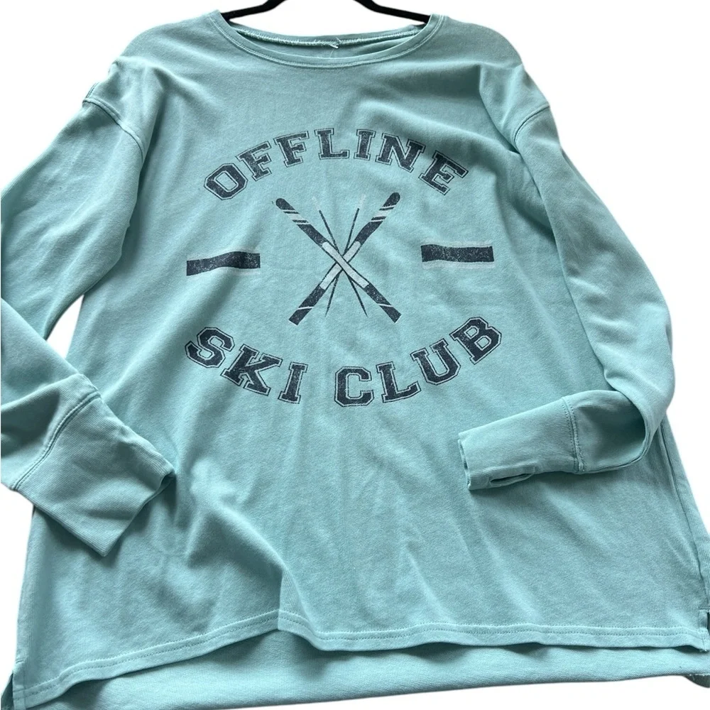 NEW Aerie Offline Ski club long sleeve top with pin holes blue size M